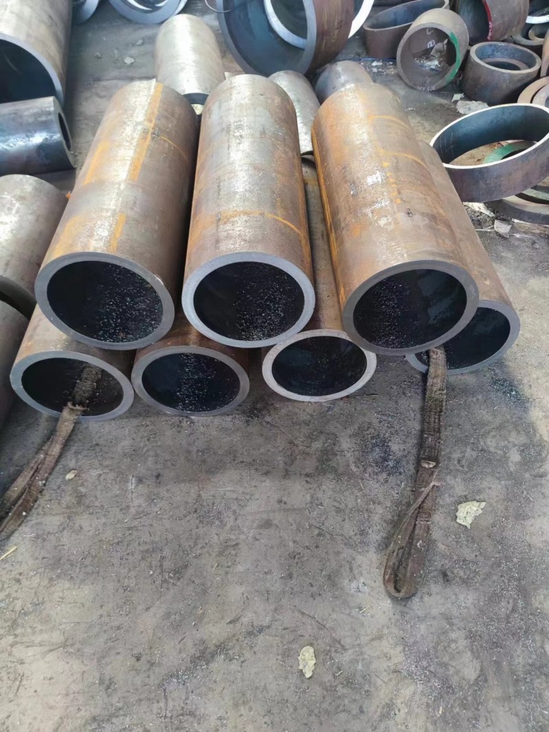 合浦合浦合浦12Cr1MovG无缝钢管切割